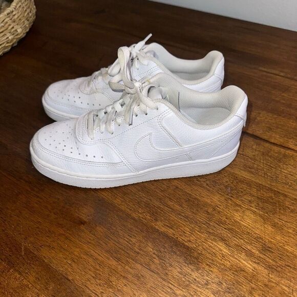 NIKE Court Vision Lo Mens Basketball Shoe CD5463-100 - Picture 1 of 7